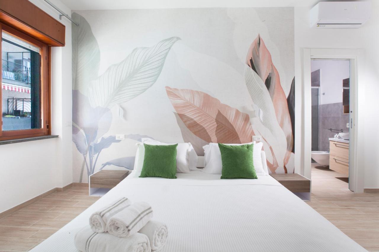 Yourhome - Mimosa Home Apartment ซอร์เรนโต ภายนอก รูปภาพ