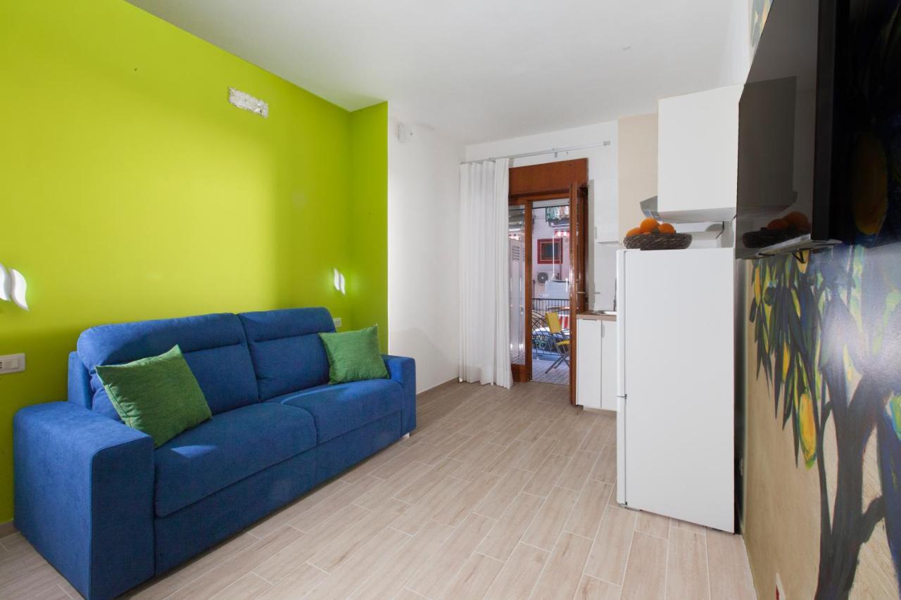 Yourhome - Mimosa Home Apartment ซอร์เรนโต ภายนอก รูปภาพ